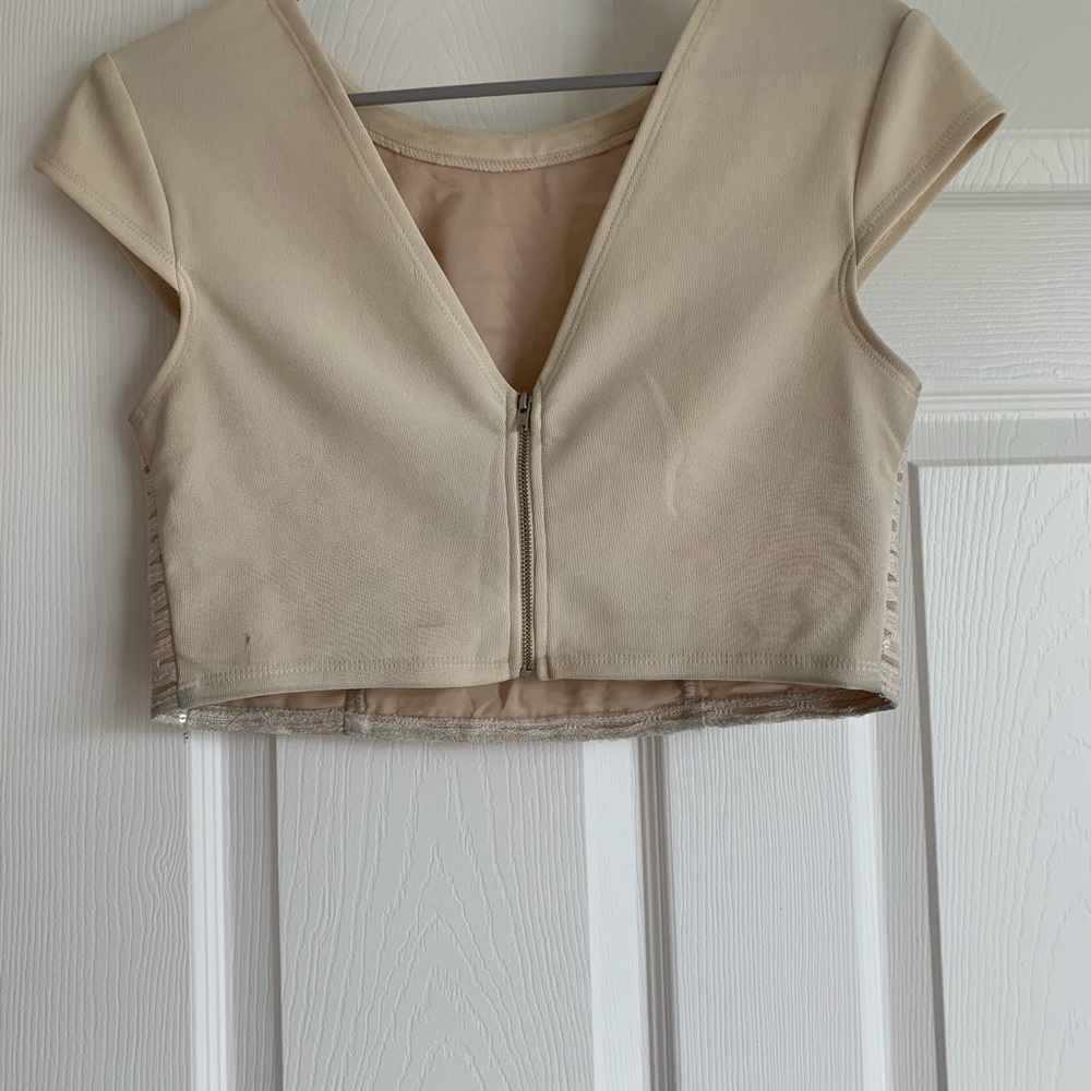 Crop top - Picture 3 of 3